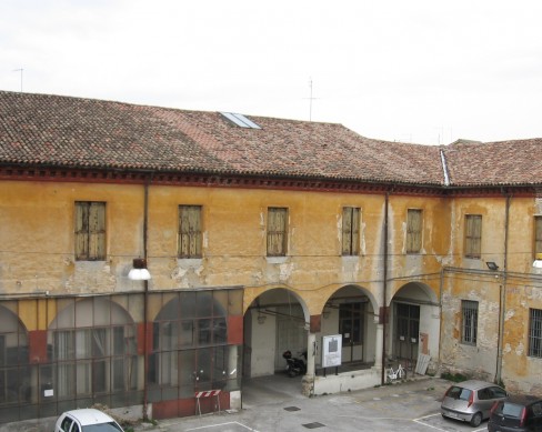 Seismic analysis of a building complex in Padova
